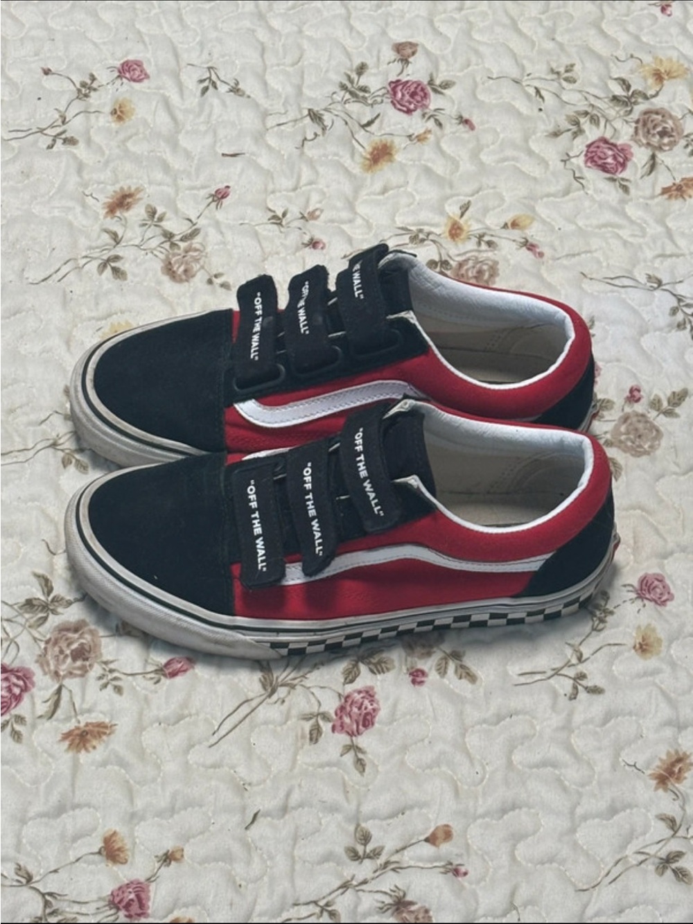Vans Kids Old Skool Velcro Sneakers - Red and Black